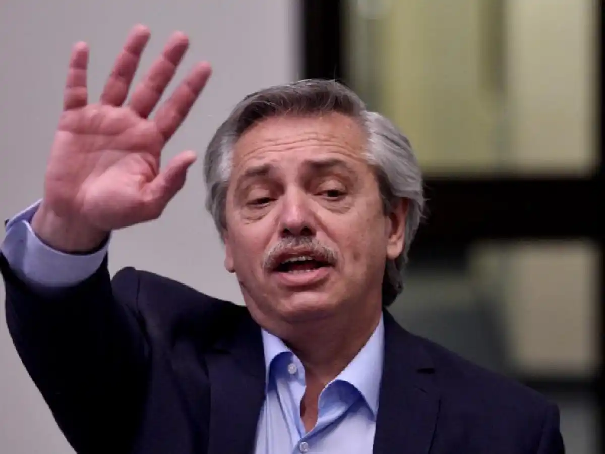 Fernández dijo que FMI "debe asumir su responsabilidad" y que hubo "mucha comprensión" de Trump