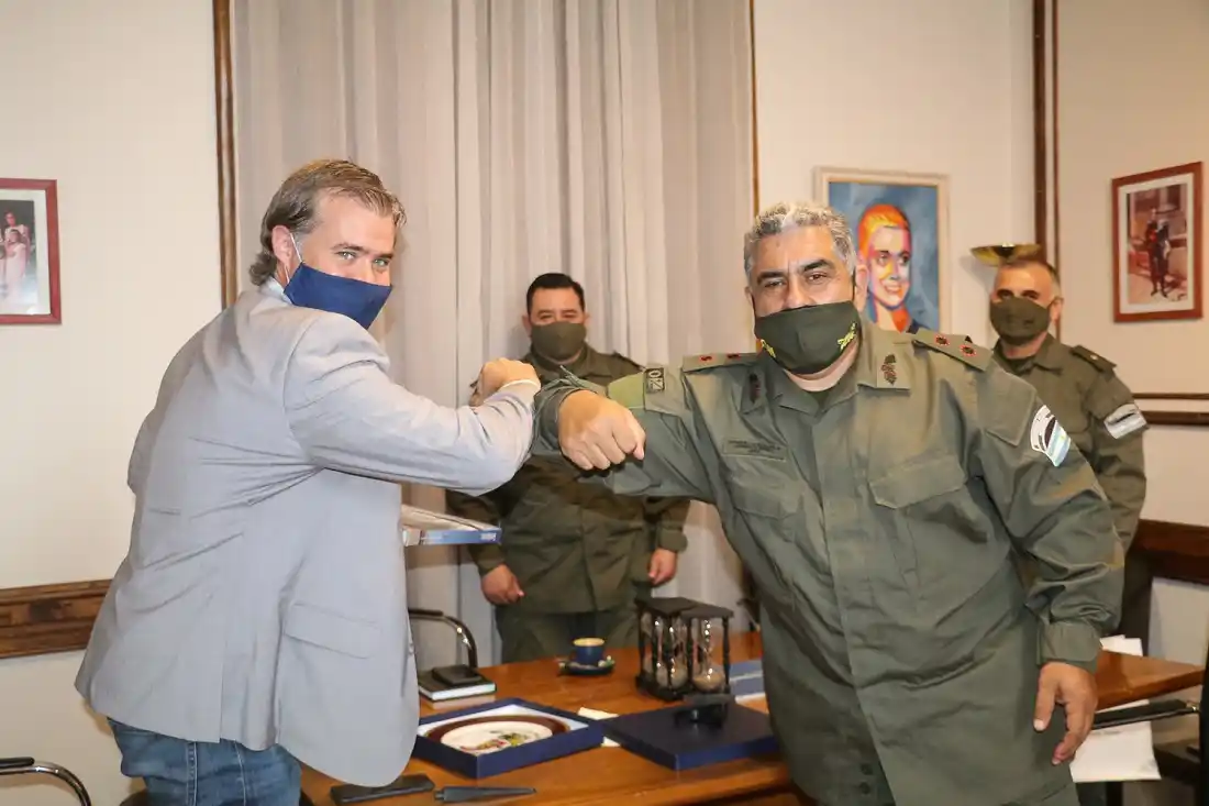 El intendente se reunió con jefes de Gendarmería pensando en un nuevo edificio 