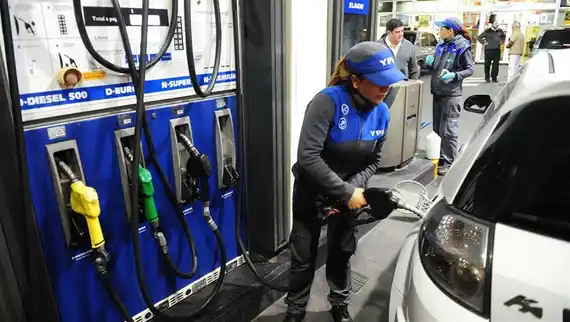 Nuevo incremento en el valor de la nafta: desde este lunes subió un 4,3%