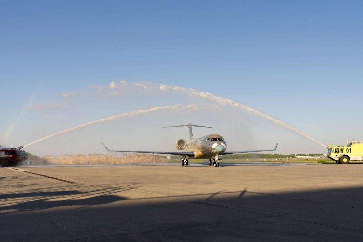 Mini Concorde: el primer Bombardier Global 8000 de producción completó su vuelo inaugural