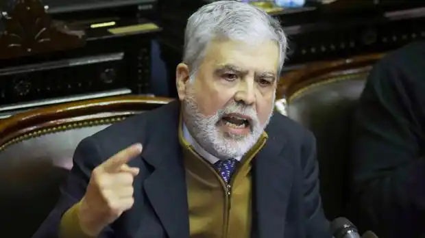 Citan a indagatoria a De Vido por presuntos sobreprecios en Rio Turbio