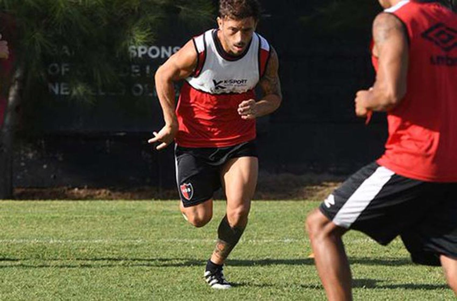 Por una sinovitis, Bernardello se perderá el partido ante Patronato