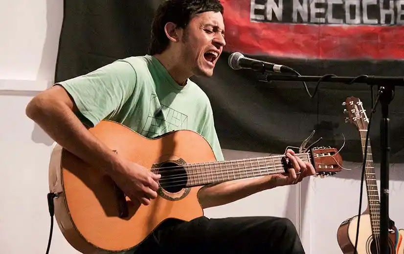 Recital de Jorge Arias en el Centro Cultural de Necochea