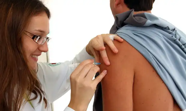 Infecciones respiratorias: vacunación y cuidados que se deben extremar
