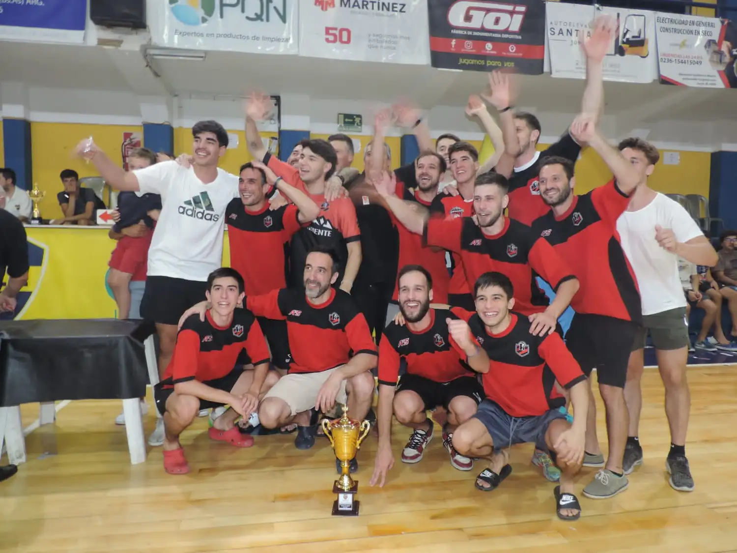 Junín ’21, directo a la galería de los grandes hitos del básquetbol rojinegro