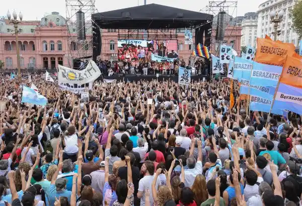 Marchas en todo el país a 40 años del golpe militar