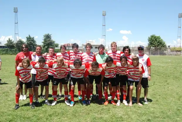 Los juveniles buscan un lugar en la final