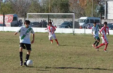 Sub-20: Central Larroque le ganó a Pueblo Nuevo y es el líder