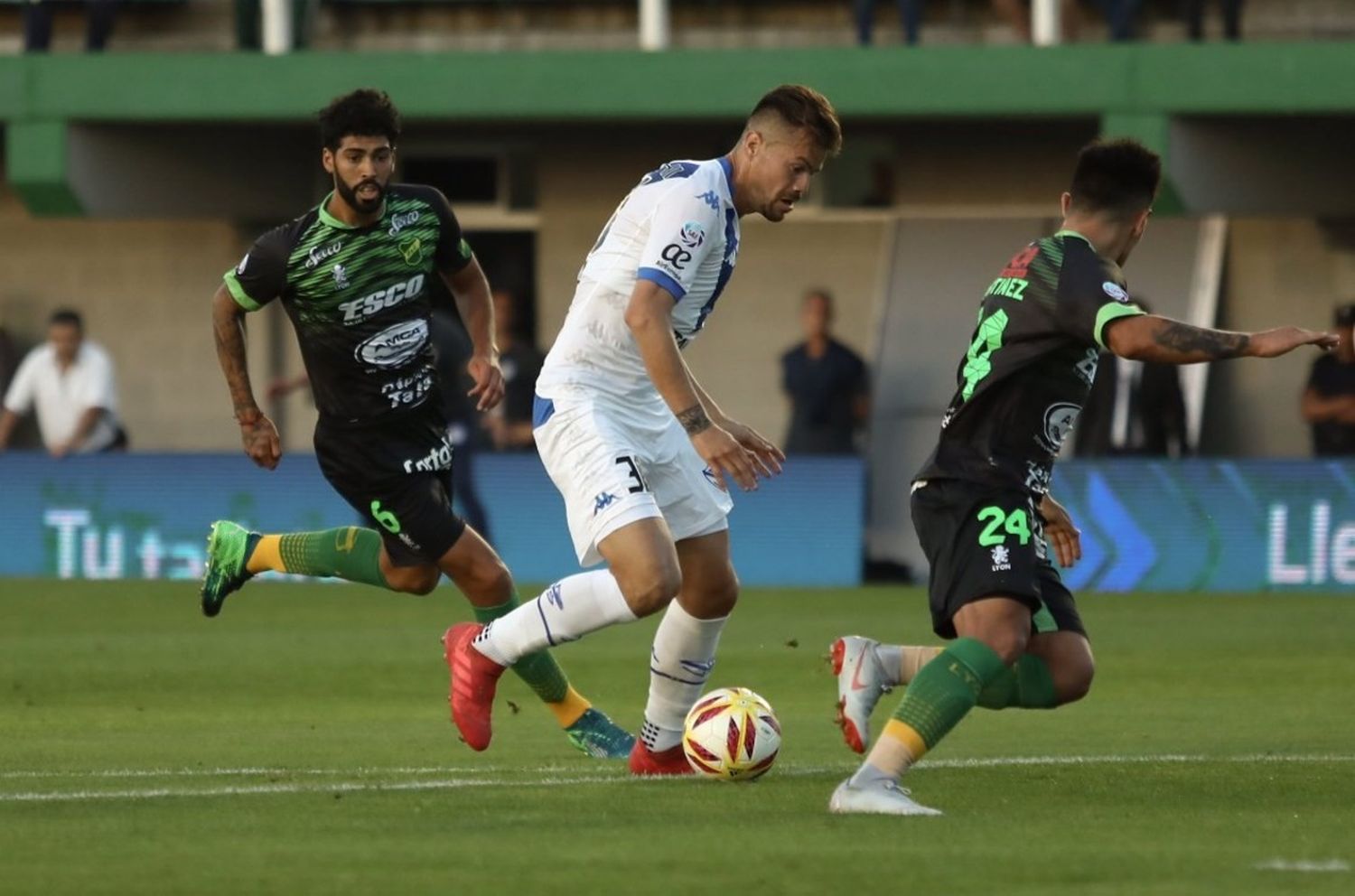 Defensa y Justicia venció a Vélez y quiere dar pelea arriba