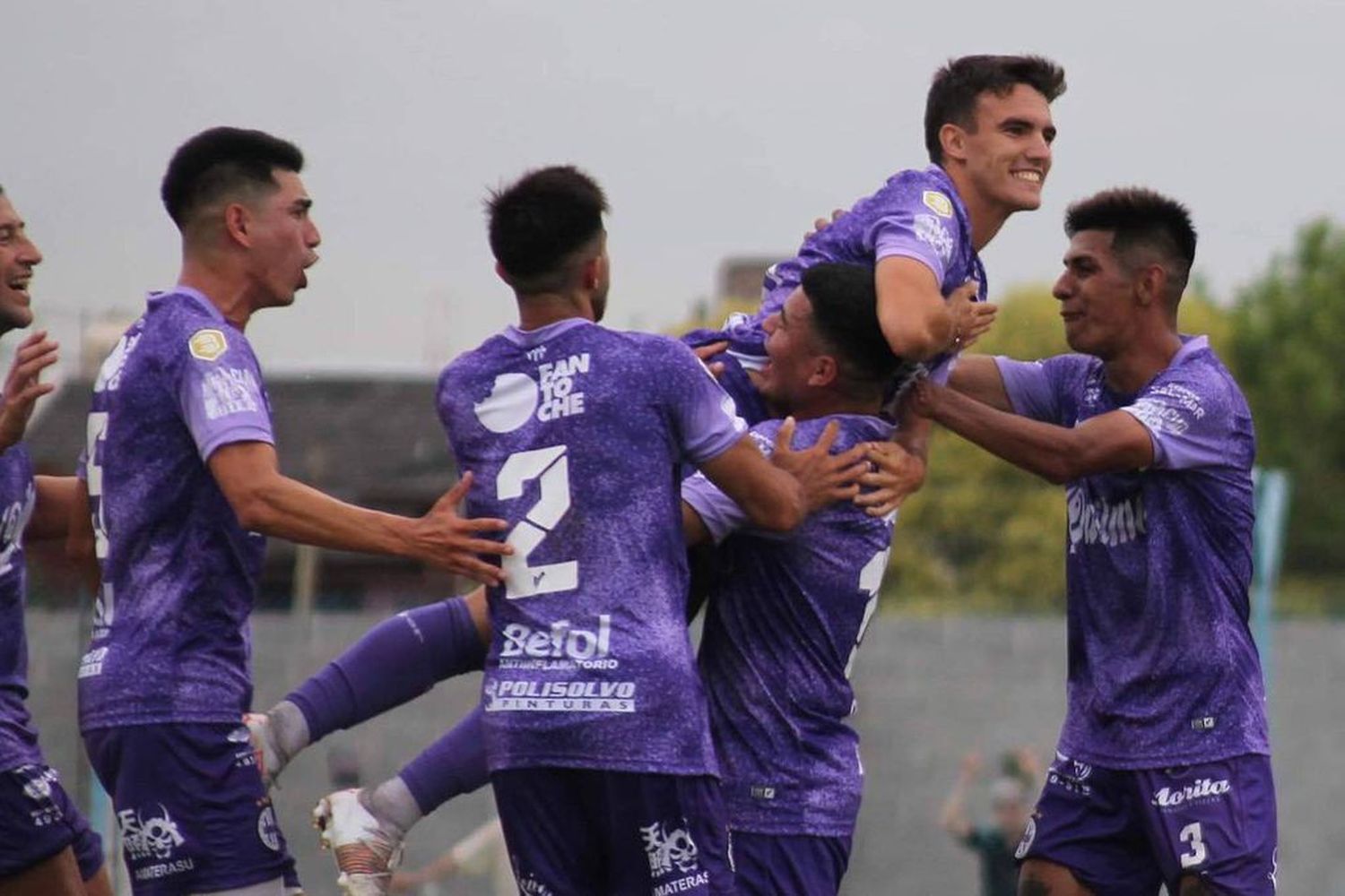 Sacachispas ascendió a la Primera Nacional