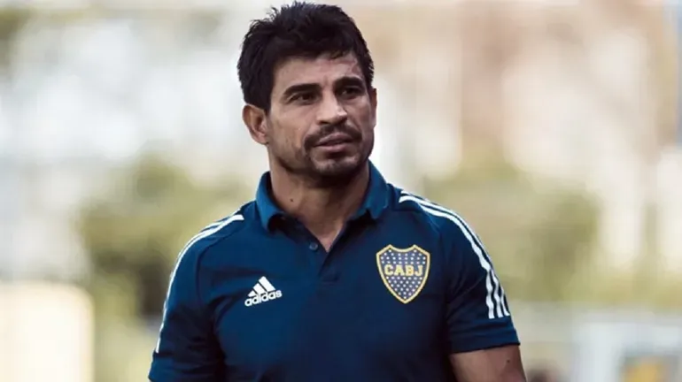 Boca designó a Hugo Ibarra como DT interino