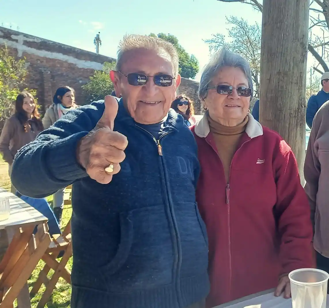 Emilio Héctor Julián casado con Beatriz Urite-