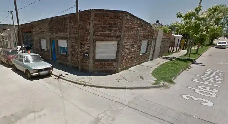 Corrió y atrapó a un ladrón que había entrado a su casa