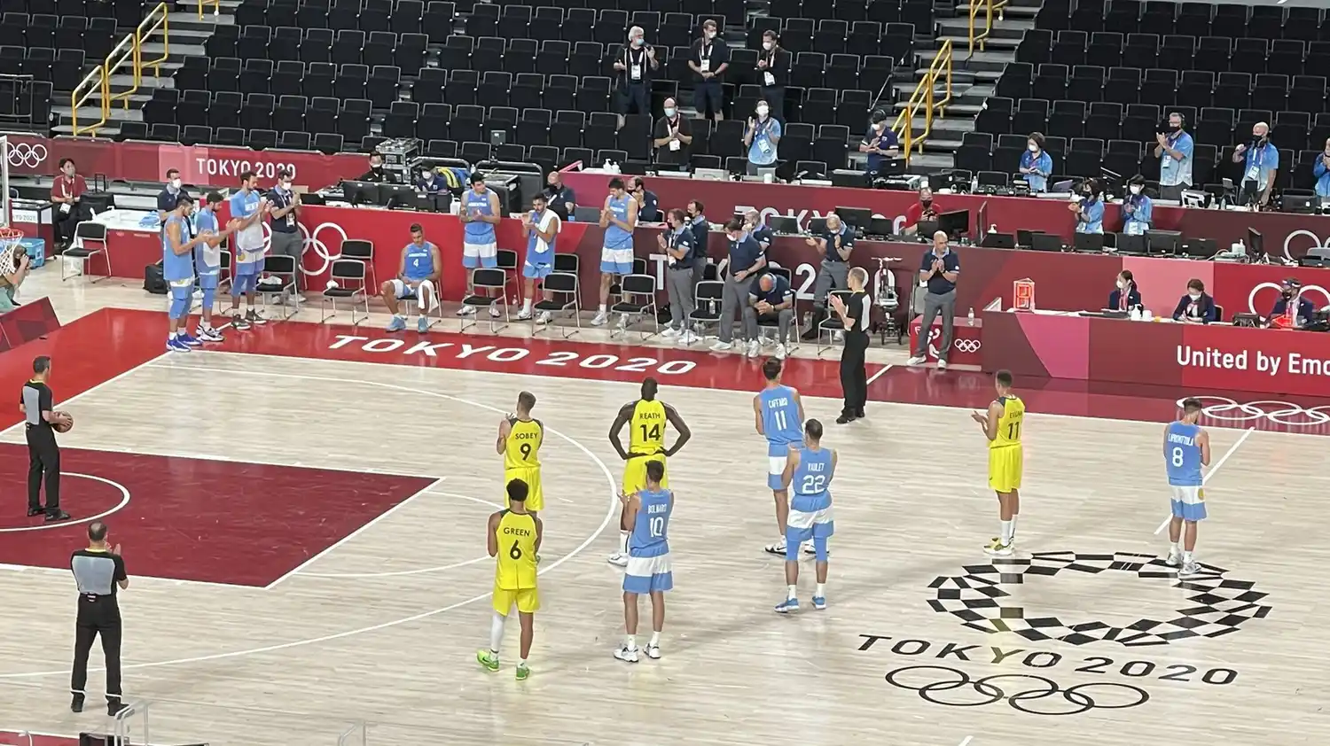 Video: se retira Scola, se paró el partido y todos lo aplaudieron de pie
