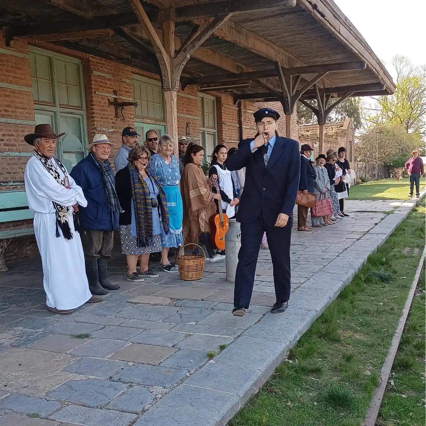La estación de ferrocarril es uno de los puntos que se visitan