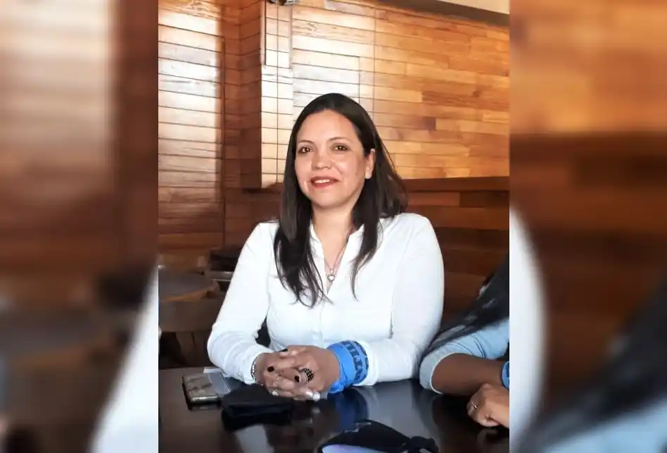 Separaron a la directora de la escuela 6 por el caso de bullying a un niño que se pintaba las uñas