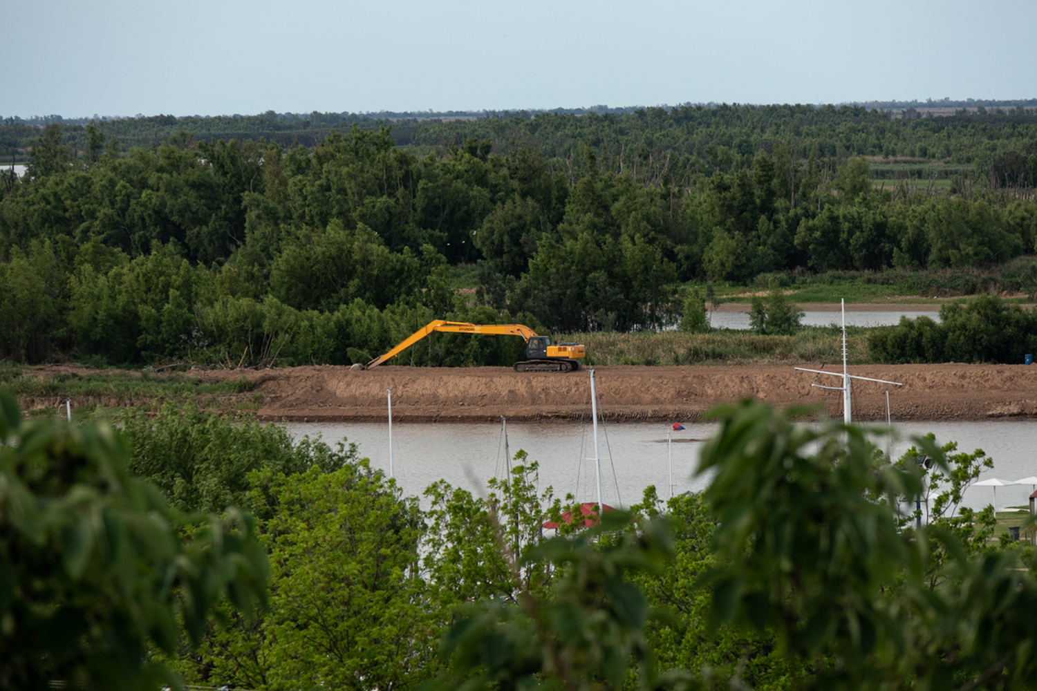 El Concejo pidió informes por máquinas  en la “zona de isla” frente a Náutico y en Las Canaletas