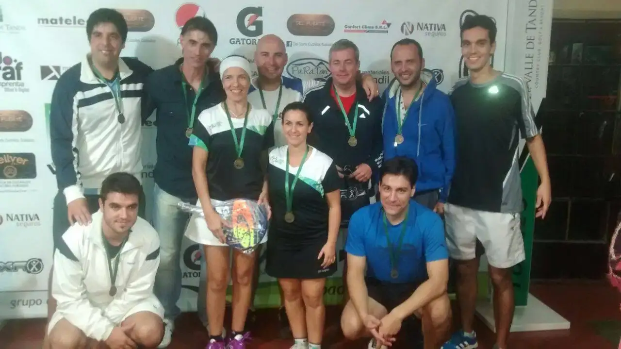 Padel: Se jugaron tres torneos