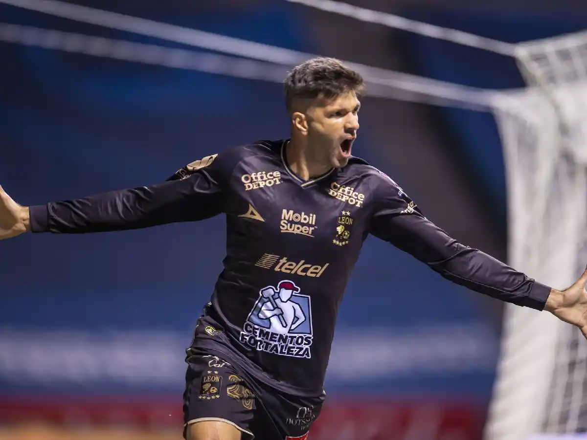 Gigliotti refuerza a Nacional de Uruguay
