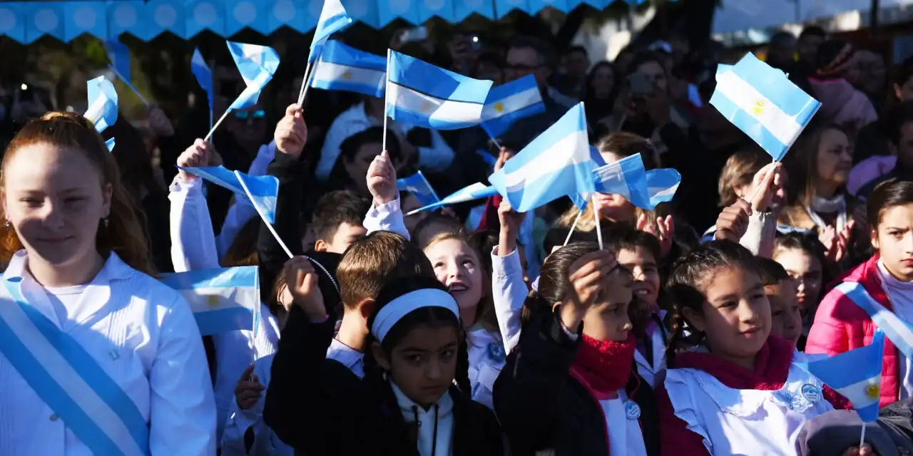 Fin de semana con actos patrios, actividades recreativas y deporte en Crespo