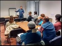 Avanza el curso de iniciación apícola para emprendedores