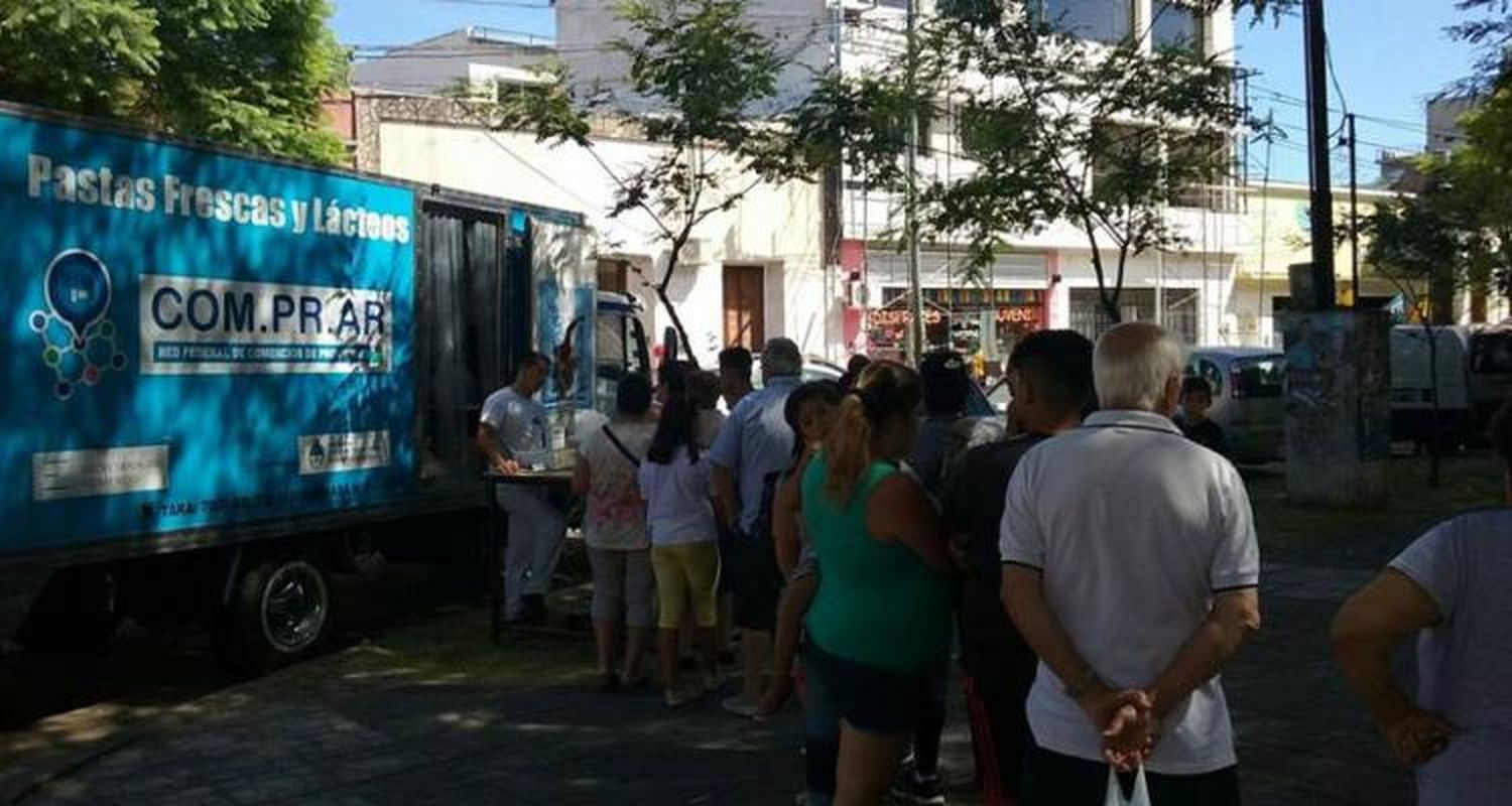 Este lunes, “Pastas y Lácteos para Todos” en la plaza Belgrano