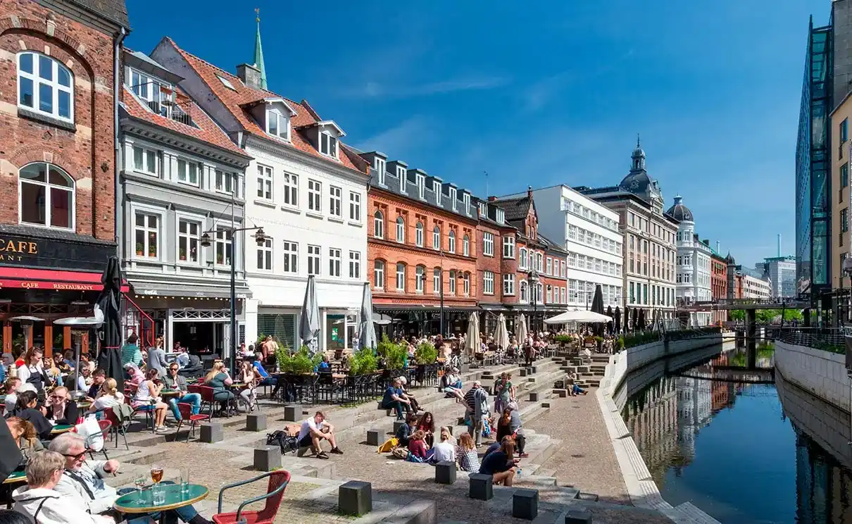 Dinamarca busca argentinos para trabajar: cuáles son los requisitos para postularse