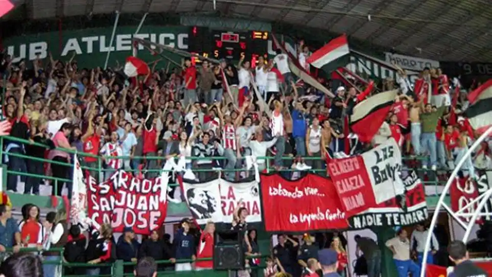 Quilmes la peleó y lo logró: volverá a jugar en Once Unidos