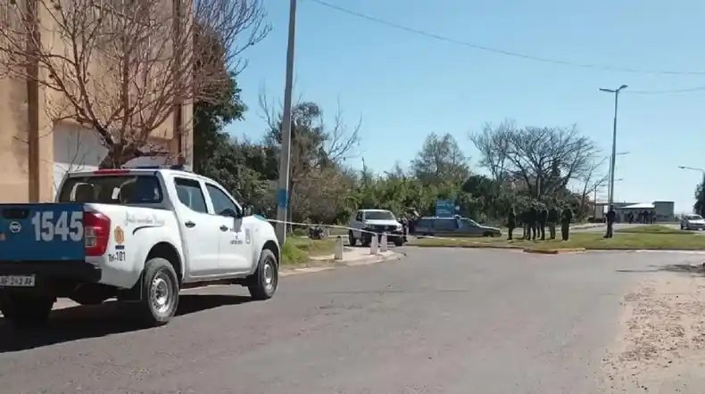 Murió un motociclista tras ser atropellado por una camioneta: revelaron su identidad