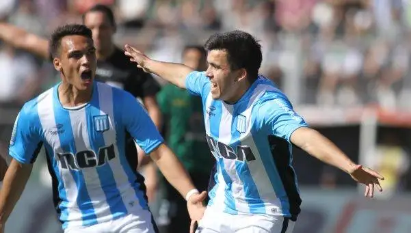 Zielinski debutó en Racing con un triunfo ante San Martín en San Juan