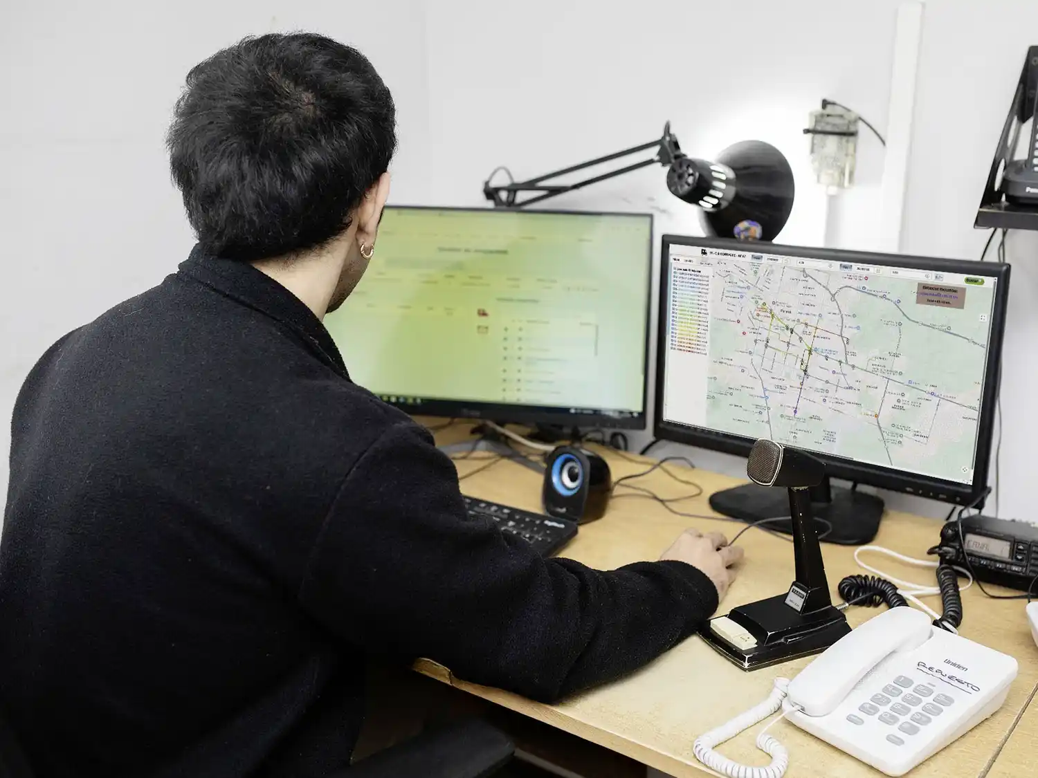 Se avanza en la implementación del sistema de localización de ambulancias y vehículos oficiales