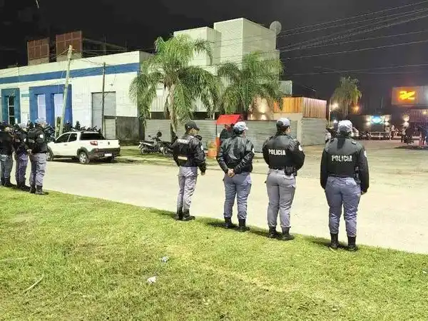 Violento enfrentamiento en Villa Hermosa: 3 
heridos, 2 detenidos y arma de fuego secuestrada