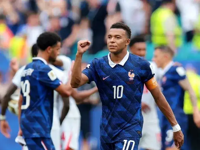Mbappé superó a Lionel Messi como el máximo goleador en la historia de los Mundiales