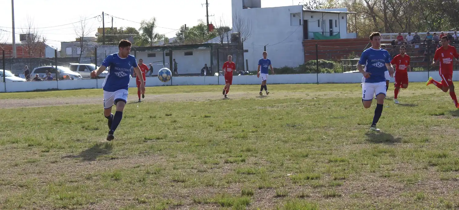 Deportivo alcanzó la punta y Central se hunde en la tabla