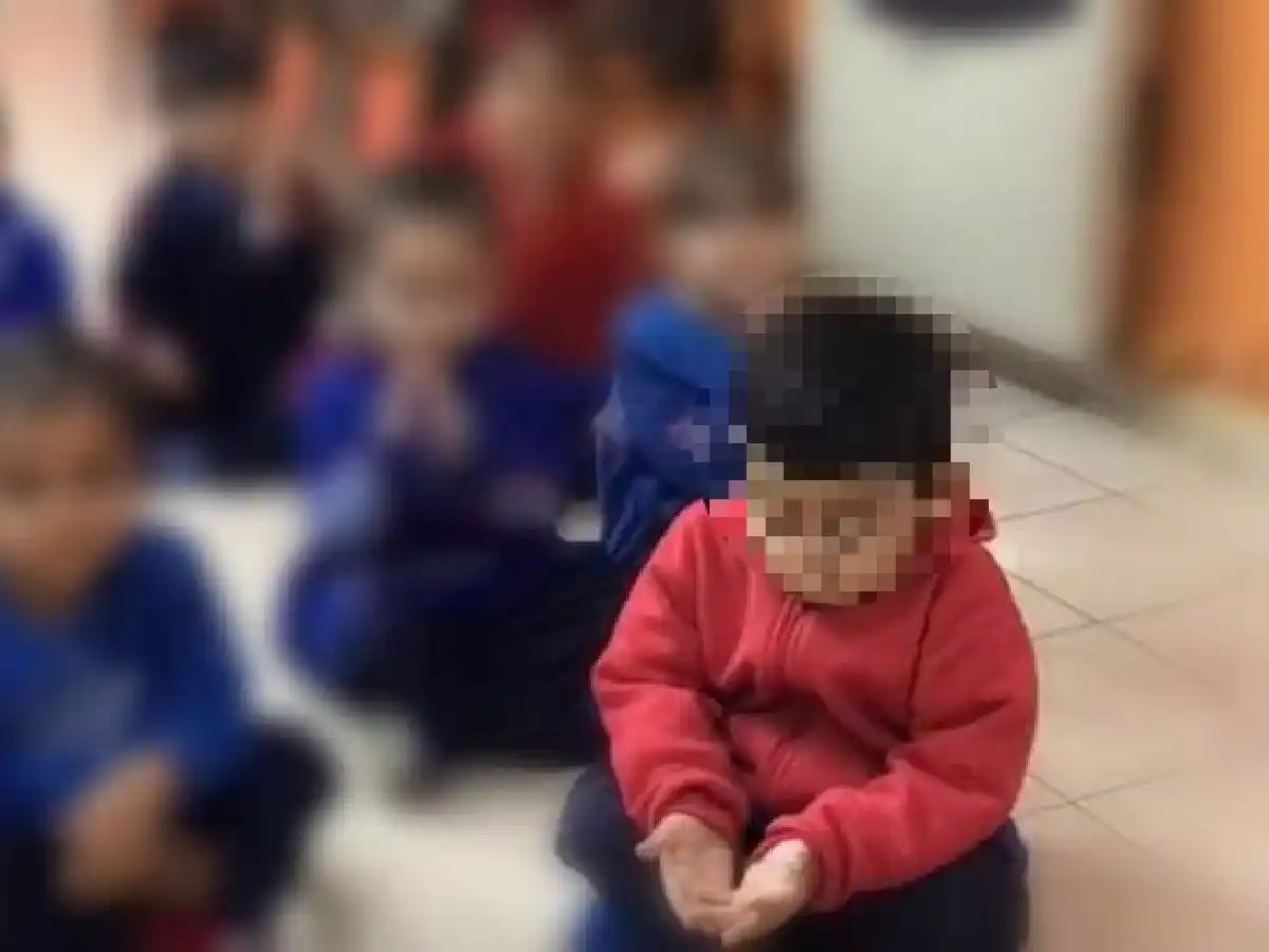 [VIDEO] Maestra jardinera humilló a un niño por la eliminación de River