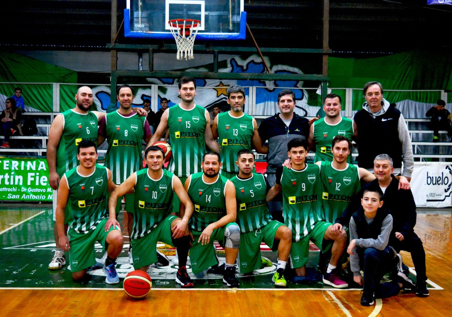 Este es el plantel de maxibasquetbol de B.H. que ingresó a semifinales de la Liga Centro. Bajo la exigente conducción técnica de Gabriel Carpenco el Verde también quiere hacer historia en esta categoría.
