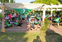 Realizaron una intervención artística por  la legalización del aborto frente al Hospital