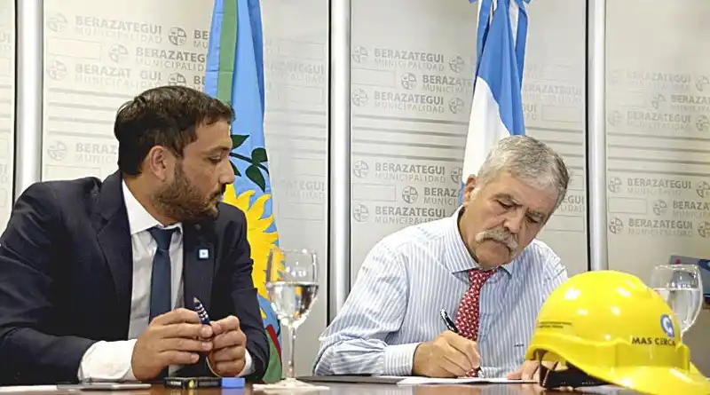 Mussi bancó a De Vido: "Vamos a seguir respaldando a quienes trabajaron por nuestro pueblo"