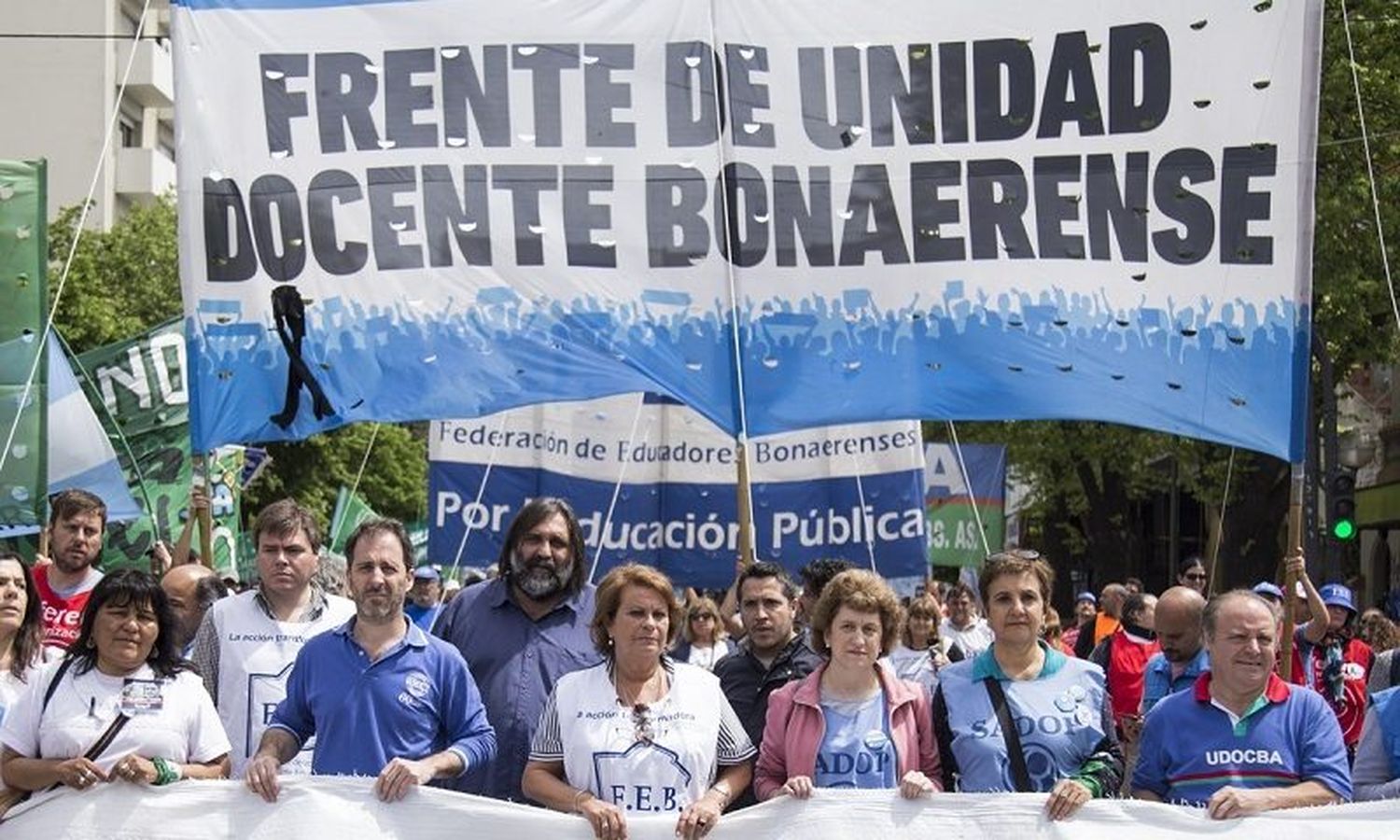 Docentes bonaerenses le solicitan a Correa la reapertura de Paritarias 2023