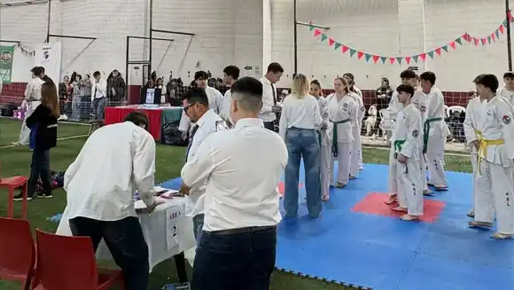 Colmada cita organizada por la Escuela Necochense de Taekwondo