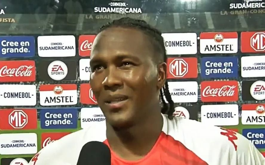 Las lágrimas de una figura colombiana al denunciar insultos racistas ante Gimnasia en La Plata: "Nos dijeron monos"