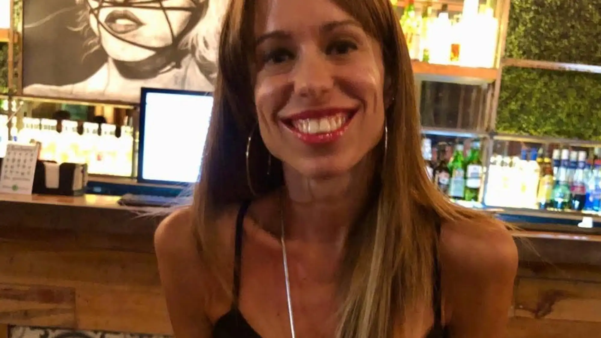 La mujer está acusada de integrar una organización dedicada al lavado de dinero proveniente del juego ilegal, utilizando para ello billeteras virtuales abiertas a nombre de terceros sin su consentimiento.