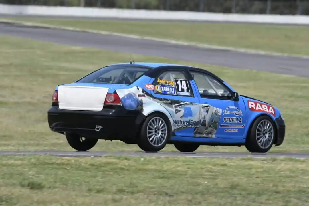 Novella y Traquino representaron a Chascomús en la Copa Bora en La Plata