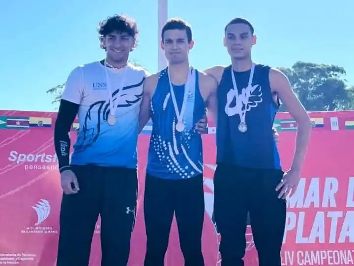 Juan Martín Barbas bajó el récord tandilense de 200m llanos.