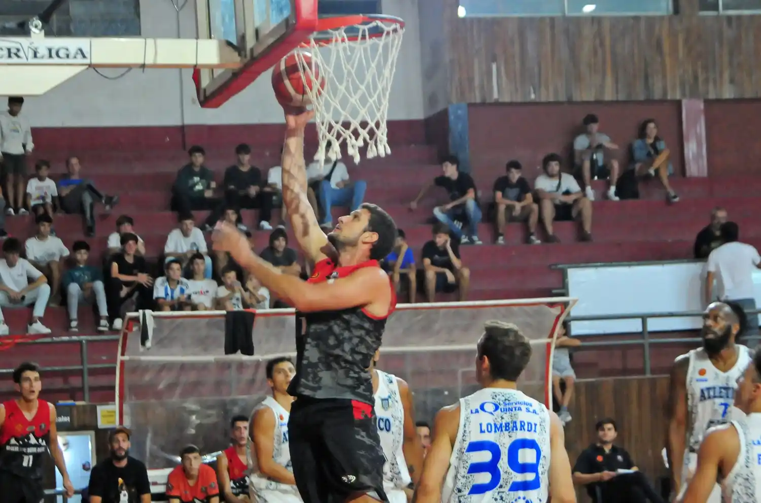 Alejandro Arca será baja por el resto del torneo