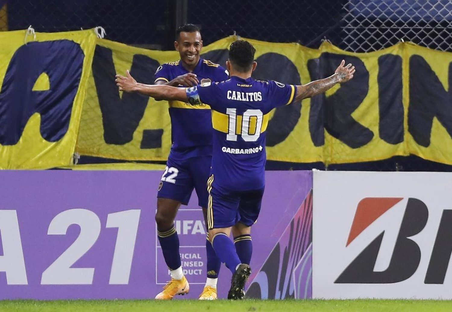 Boca superó 2-0 al Santos en la Bombonera