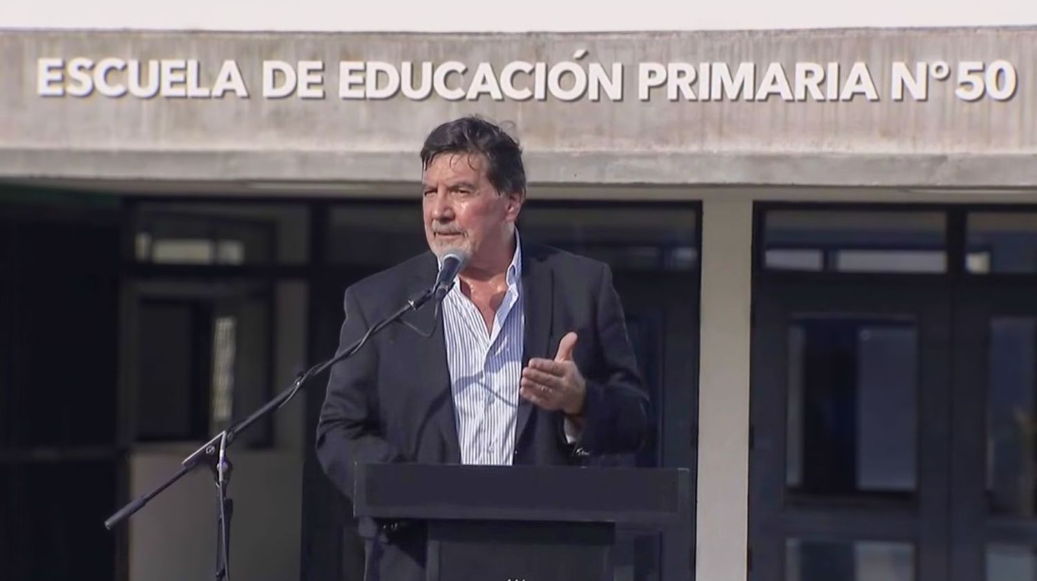 "La educación no es una estafa; no hay criptoescuelas en la Provincia", dijo Sileoni en el inicio del ciclo lectivo 2025