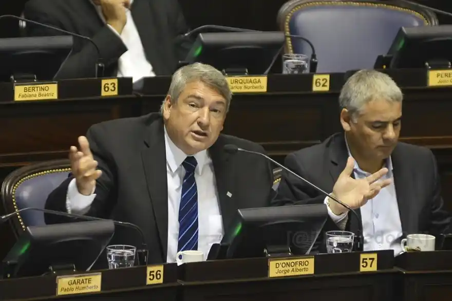 D'Onofrio, durísimo contra Cambiemos: "Iniciaron el fuego y se disfrazan de bomberos"