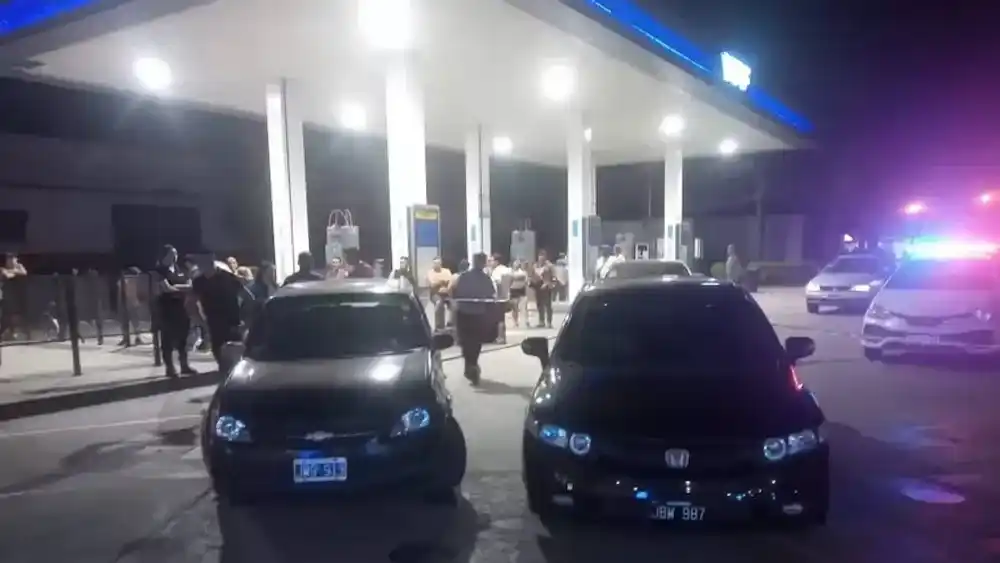 Un violento crimen en una estación de servicio