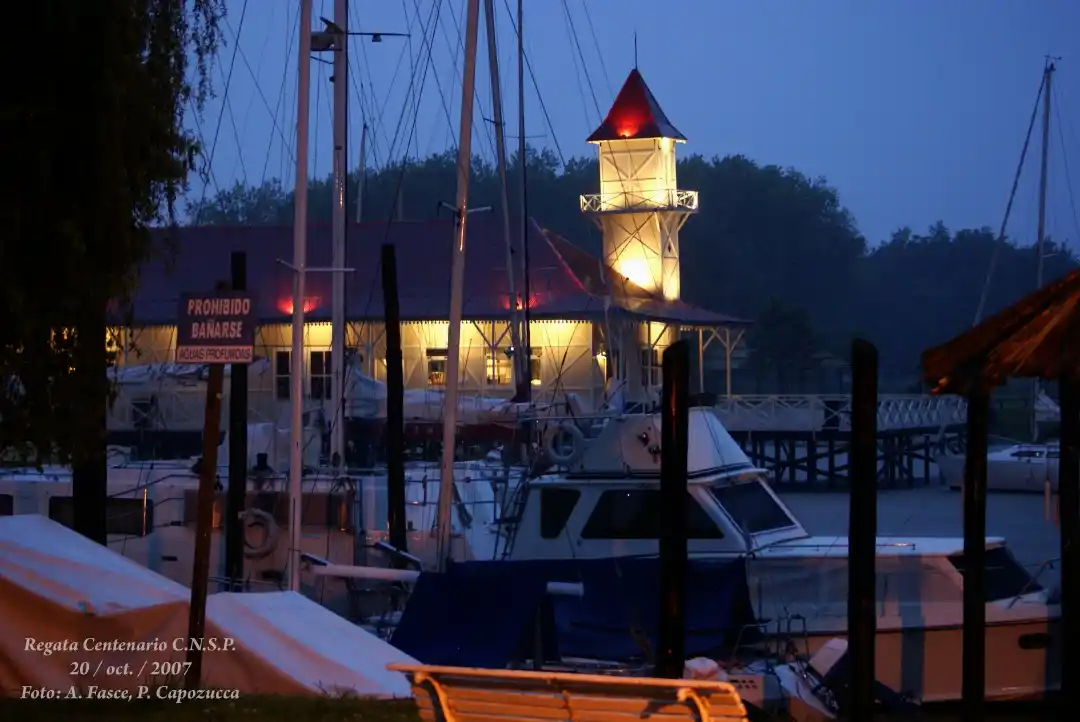 nautico viejo noche